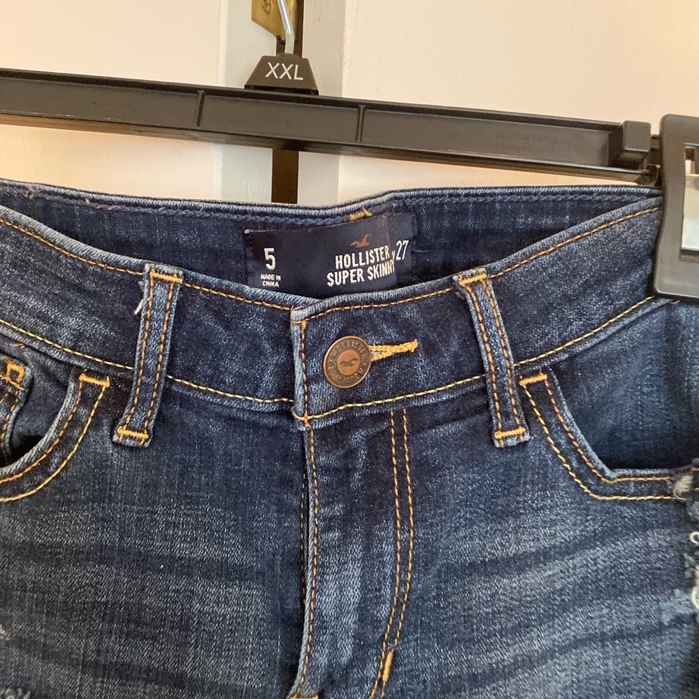 brand new hollister jeans worn one time